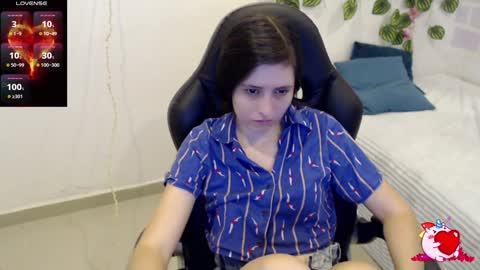 Snapshot of taniadevil_69 chatting on 01.26.25 Tania online show from 01.26.25