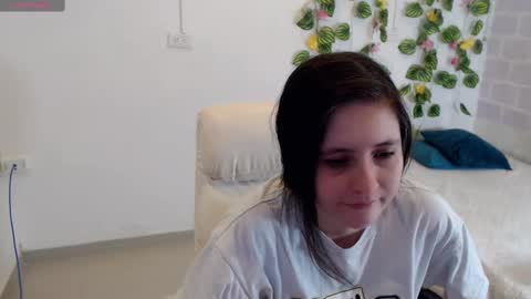 Snapshot of taniadevil_69 chatting on 10.09.25 Tania online show from 10.09.25