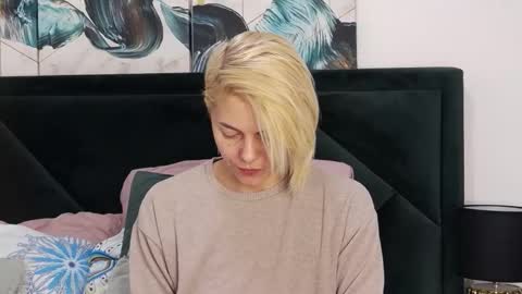 Snapshot of taniyagrey chatting on 02.11.26 tanyaGrey online show from 02.11.26