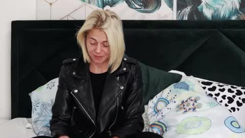 tanyaGrey online show from 04.17.26