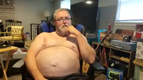 Snapshot of tank106 chatting on 07.26.26 tank106 online show from 07.26.26