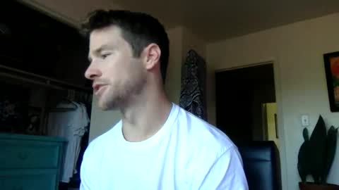 Snapshot of tantrichealing chatting on 10.26.25 Dr. Love online show from 10.26.25