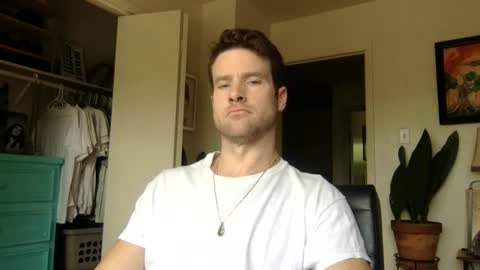 Snapshot of tantrichealing chatting on 11.17.25 Dr. Love online show from 11.17.25