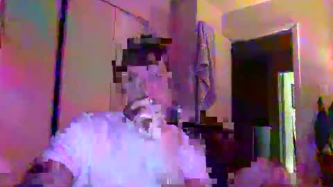 Snapshot of tantrichealing chatting on 11.25.25 Dr. Love online show from 11.25.25