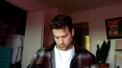 Snapshot of tantrichealing chatting on 11.25.25 Dr. Love online show from 11.25.25