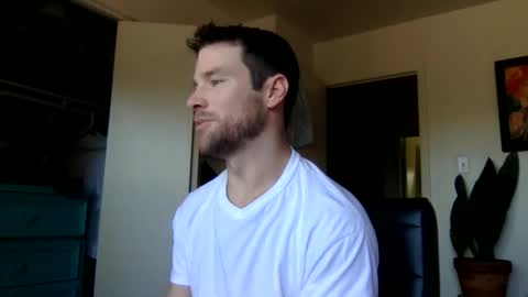 Snapshot of tantrichealing chatting on 11.26.25 Dr. Love online show from 11.26.25