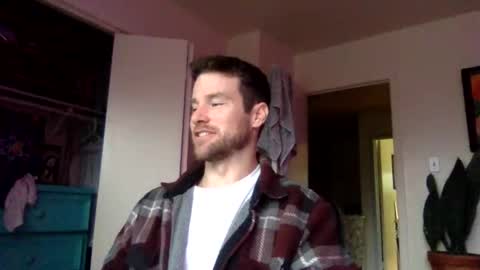 Snapshot of tantrichealing chatting on 11.30.25 Dr. Love online show from 11.30.25