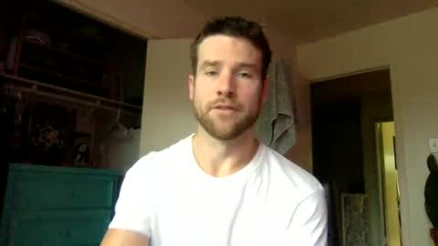 Snapshot of tantrichealing chatting on 12.01.25 Dr. Love online show from 12.01.25