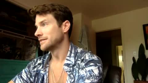 Dr. Love online show from 04.12.26