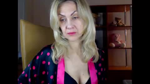 Snapshot of tanya6547 chatting on 02.01.25 tanya online show from 02.01.25