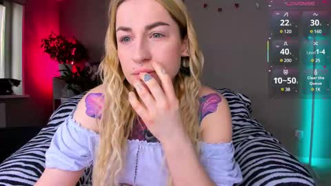 Snapshot of tanya_acid chatting on 02.24.25 Tanya acid       online show from 02.24.25