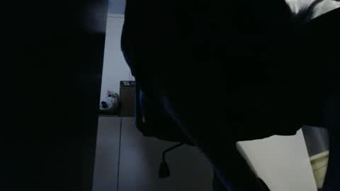 Snapshot of tap_b chatting on 12.03.25 Patrick online show from 12.03.25