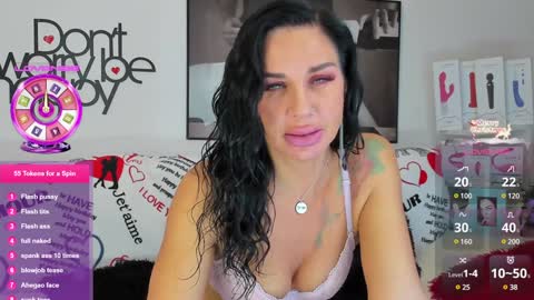 Snapshot of tara_bloss chatting on 01.26.25 Tara online show from 01.26.25