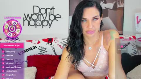 Snapshot of tara_bloss chatting on 03.05.25 Tara online show from 03.05.25