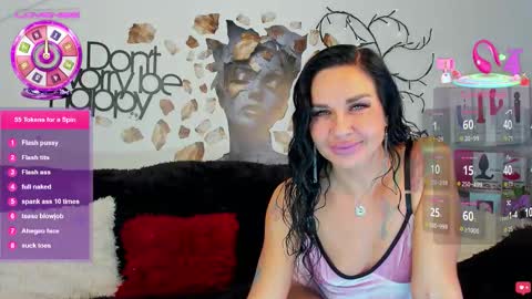 Snapshot of tara_bloss chatting on 11.29.25 Tara online show from 11.29.25