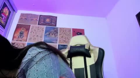    online show from 01.04.25