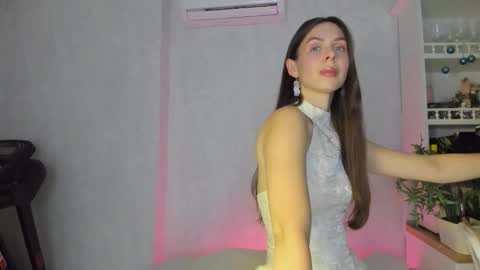 Snapshot of taraeastern chatting on 10.09.25 Teresa online show from 10.09.25