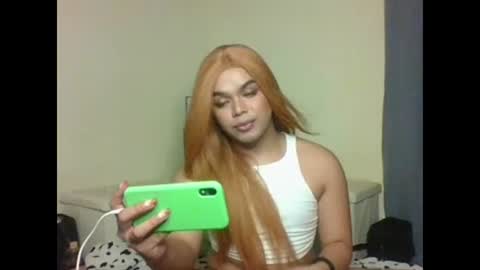 Snapshot of tarahriches chatting on 10.21.25 tarahriches online show from 10.21.25