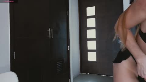 Tara White online show from 03.29.26