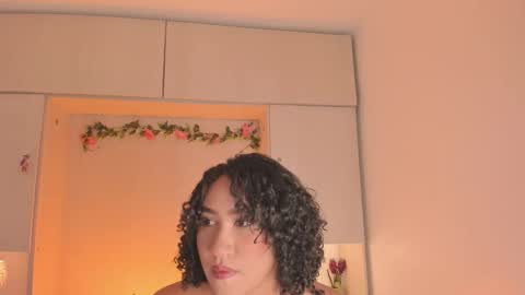  T A R A  online show from 10.17.25