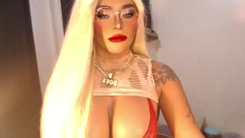 Snapshot of tasha_goddess chatting on 06.11.26 tashaa online show from 06.11.26