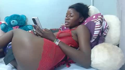 milan online show from 02.15.25