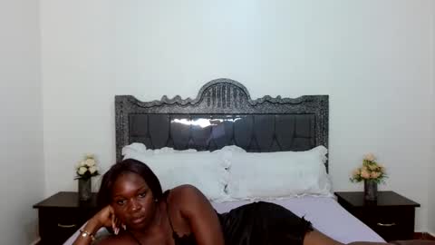 Snapshot of tashabea chatting on 01.08.25 Tash online show from 01.08.25