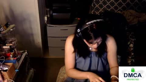 Snapshot of tashakai chatting on 03.07.25 TashaKai online show from 03.07.25