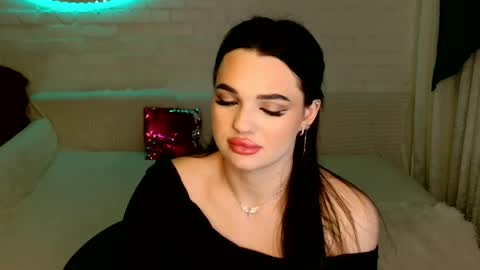 tasty_babyy online show from 02.14.25