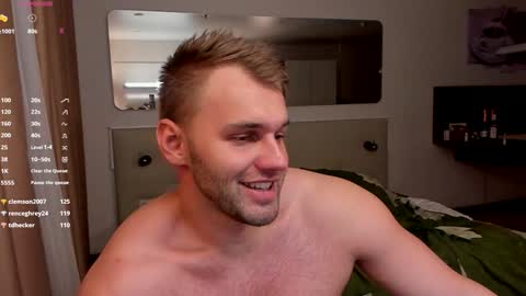 Snapshot of tasty_justin chatting on 01.11.25 My shows 2100500 UTC3 online show from 01.11.25