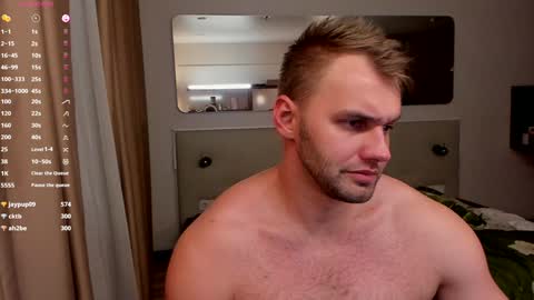 Snapshot of tasty_justin chatting on 01.11.25 My shows 2100500 UTC3 online show from 01.11.25