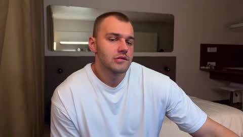 Snapshot of tasty_justin chatting on 09.16.25 My shows 2100500 UTC3 online show from 09.16.25