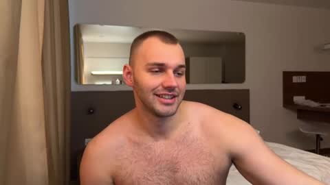 Snapshot of tasty_justin chatting on 09.27.25 My shows 2100500 UTC3 online show from 09.27.25