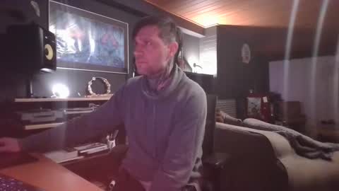 tat2edtoy online show from 02.18.25