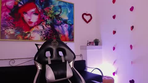 Tatiana --- Schedule Monday to Sundays 800  to 200  UTC-5 online show from 02.15.25