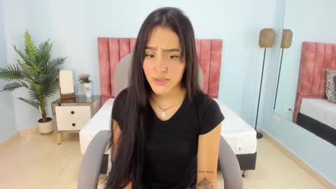 Tati Saldarriaga online show from 02.16.26