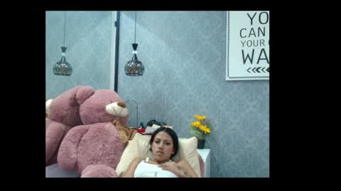 Snapshot of tatiana_w_ chatting on 12.17.24 Tati online show from 12.17.24