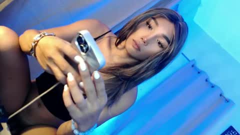 Snapshot of tatiana_wilton chatting on 06.18.26 ANDREA online show from 06.18.26