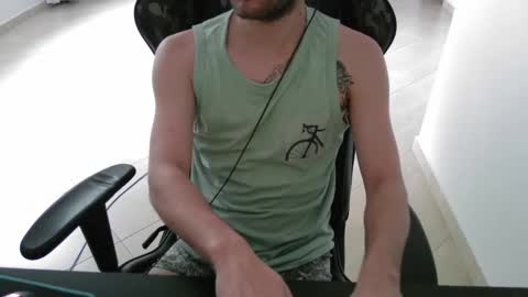 Snapshot of tatmers chatting on 12.07.24 Lucas online show from 12.07.24