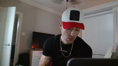 tattedlatino1 online show from 12.29.24