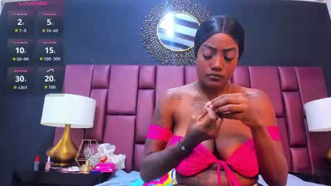 Snapshot of tattibell1 chatting on 07.17.26 tattibell1 online show from 07.17.26