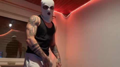 Snapshot of tattoo69cock chatting on 12.01.25 tattoo69cock online show from 12.01.25