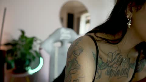 Snapshot of tattoo_ninja_kitty chatting on 10.03.25 Nathalie Hardy  online show from 10.03.25