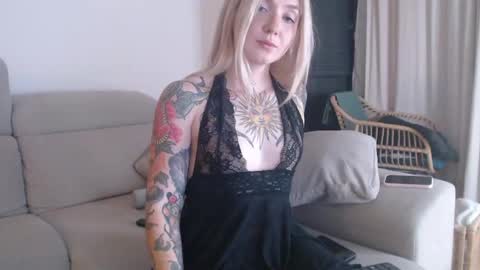 tattoobbgirl online show from 10.31.25
