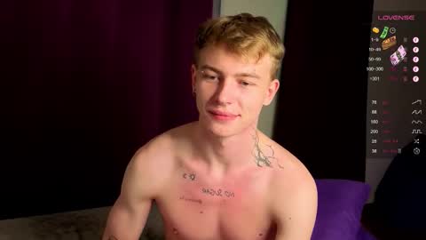 Alex but u can call me Theo online show from 10.20.25