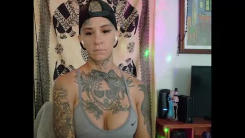 Snapshot of tattooed_natalia chatting on 07.27.26 Natalia 3 online show from 07.27.26