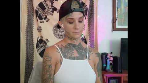 Snapshot of tattooed_natalia chatting on 07.28.26 Natalia 3 online show from 07.28.26