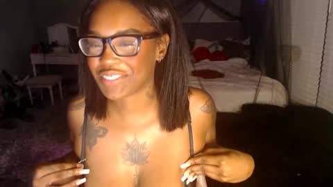 nyxxx online show from 04.05.26