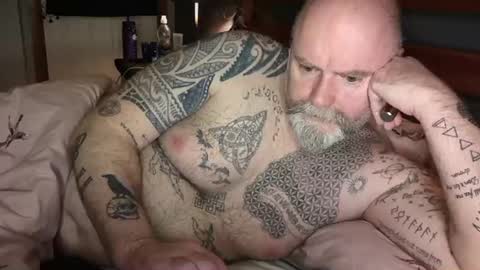Snapshot of tattooeddilf01 chatting on 12.31.24 Tattooeddilf 01 online show from 12.31.24