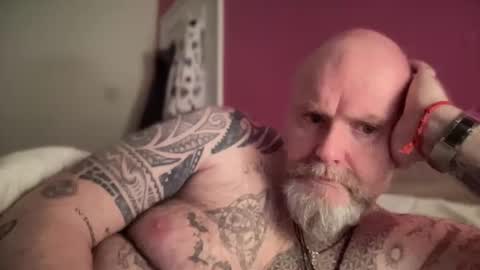 Snapshot of tattooeddilf01 chatting on 01.16.25 Tattooeddilf 01 online show from 01.16.25